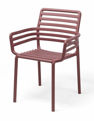 Doga Nardi garden chair with armrests made of certified dark pink material