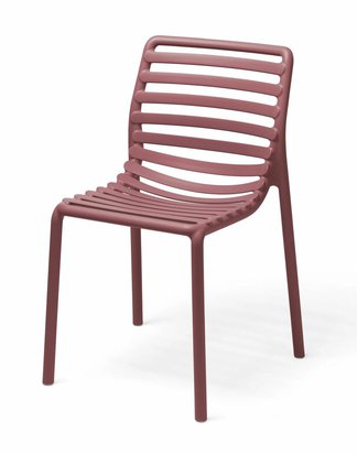 Doga Nardi garden chair made of certified dark pink material