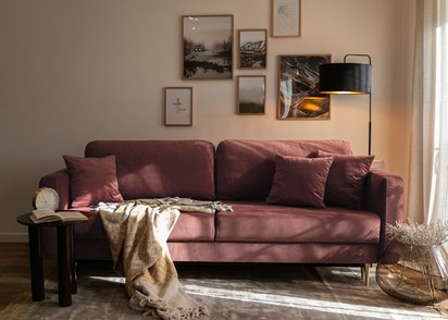 Valico three-seater sofa with gold legs